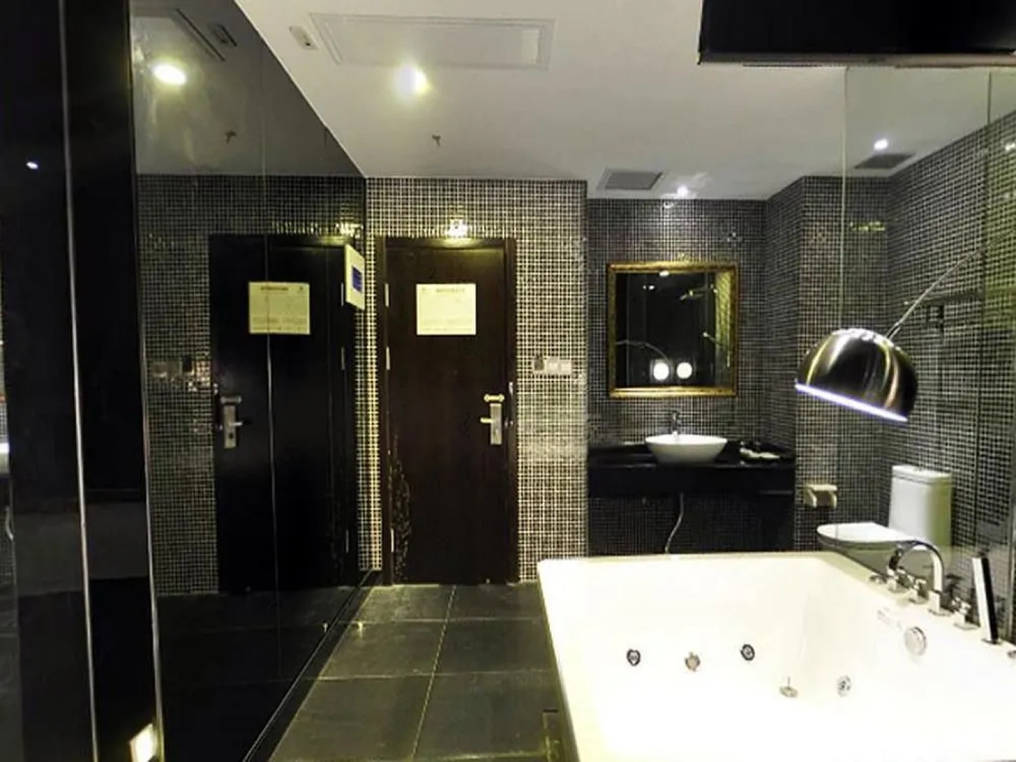 Jiuhou Boutique Hotel