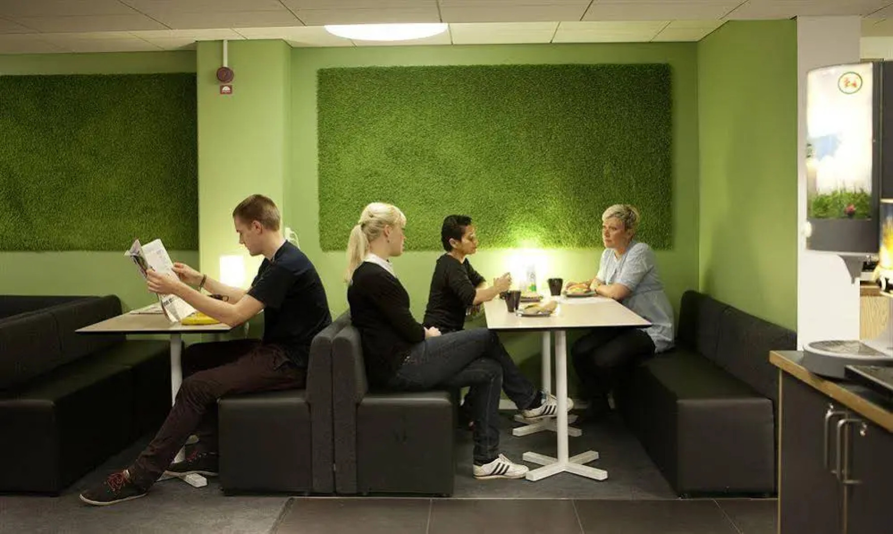 Slottsskogens Hostel