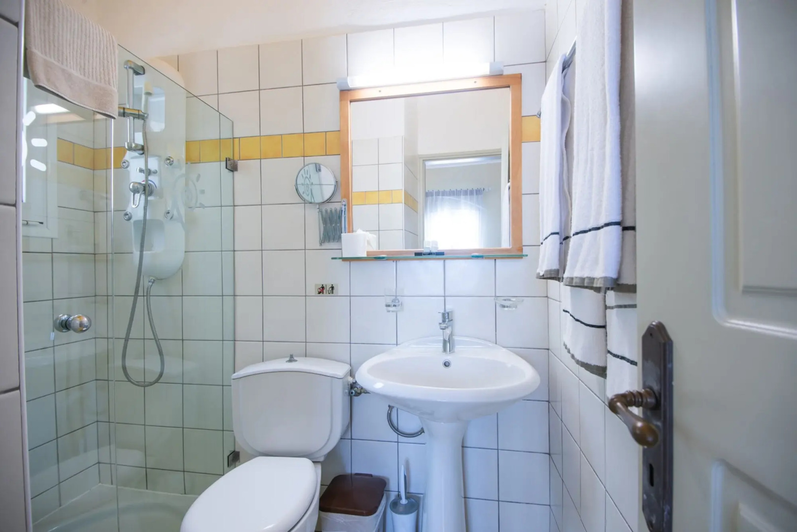 Adrakos Apartments - Adults Only