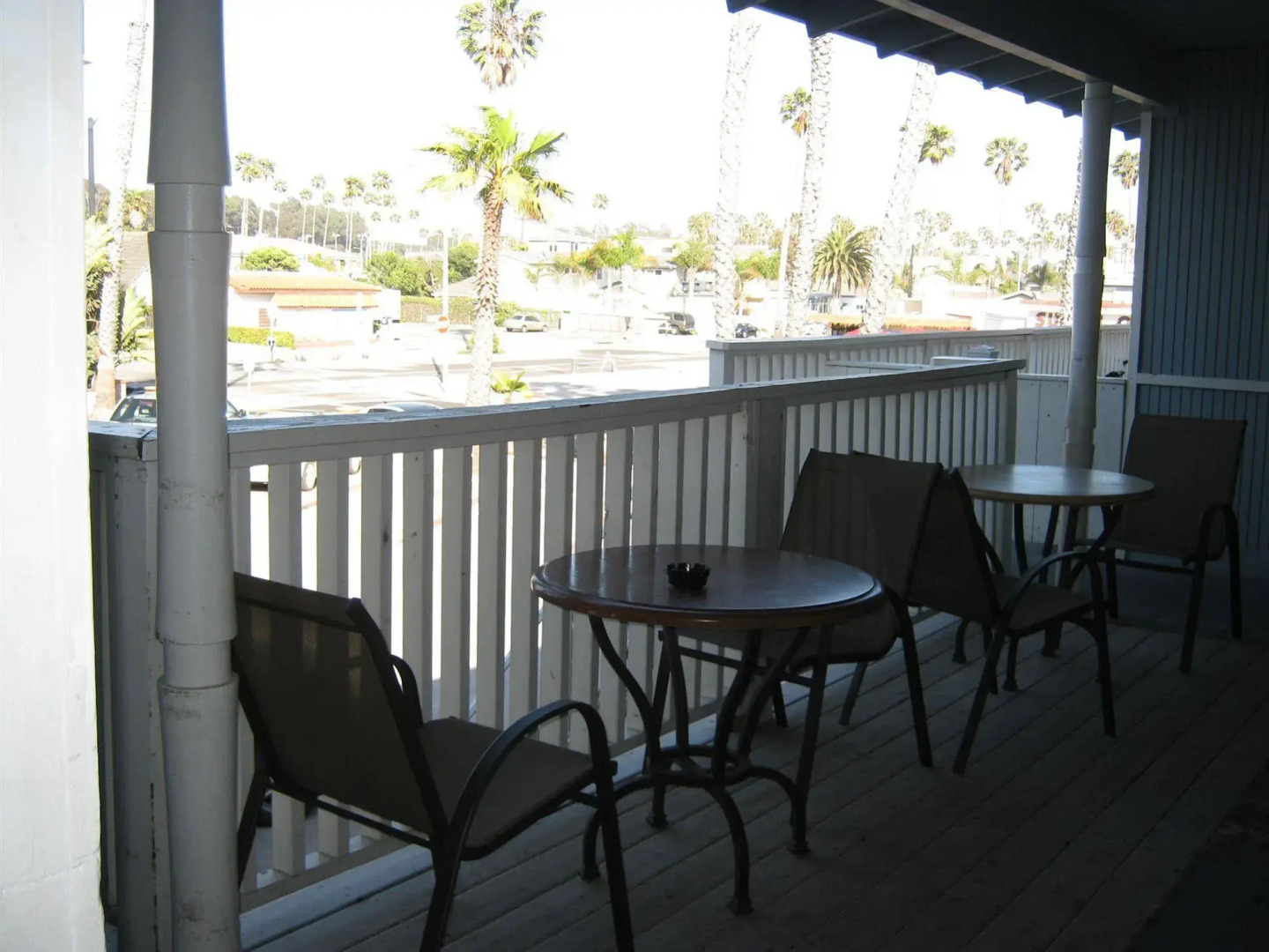 The Shores Inn and Beach Houses