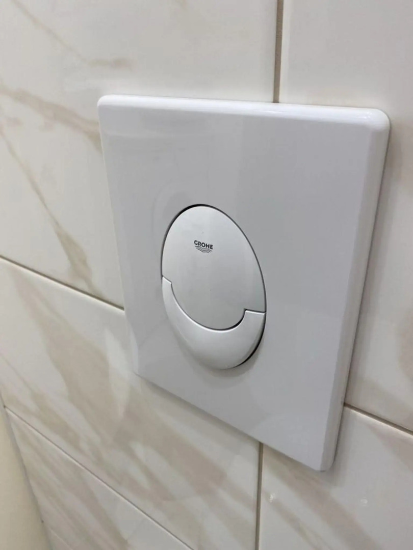 Желтый Нарцисс на улице Уральская