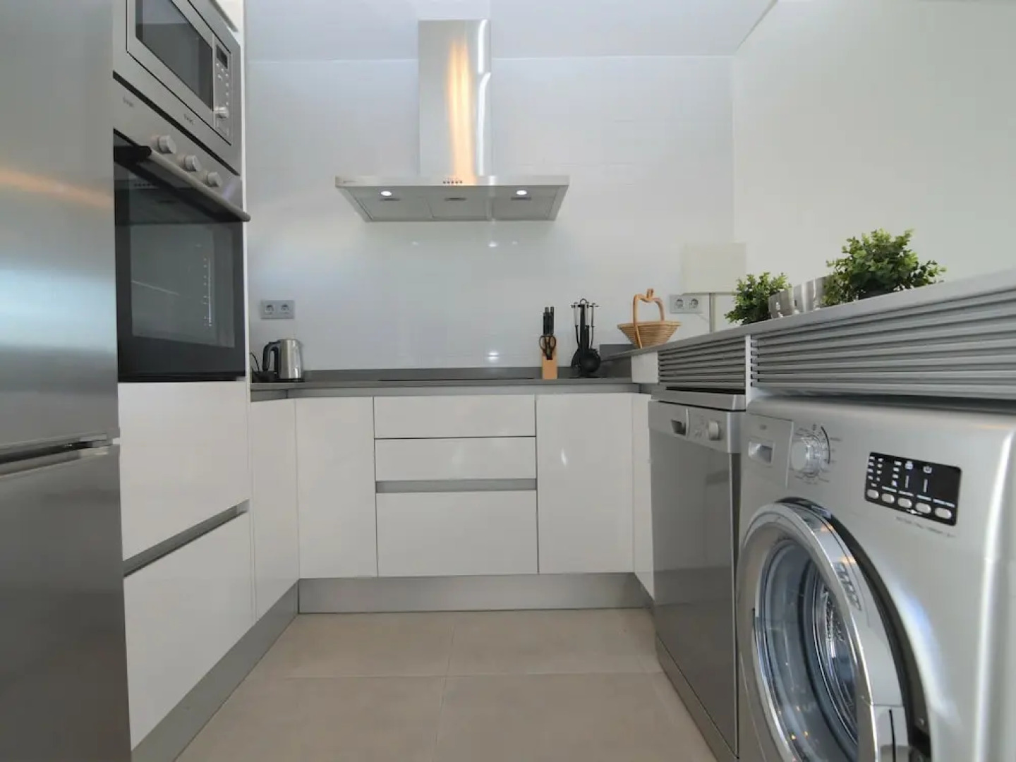 Modern Holiday Home With two Terraces and a Shared Swimming Pool