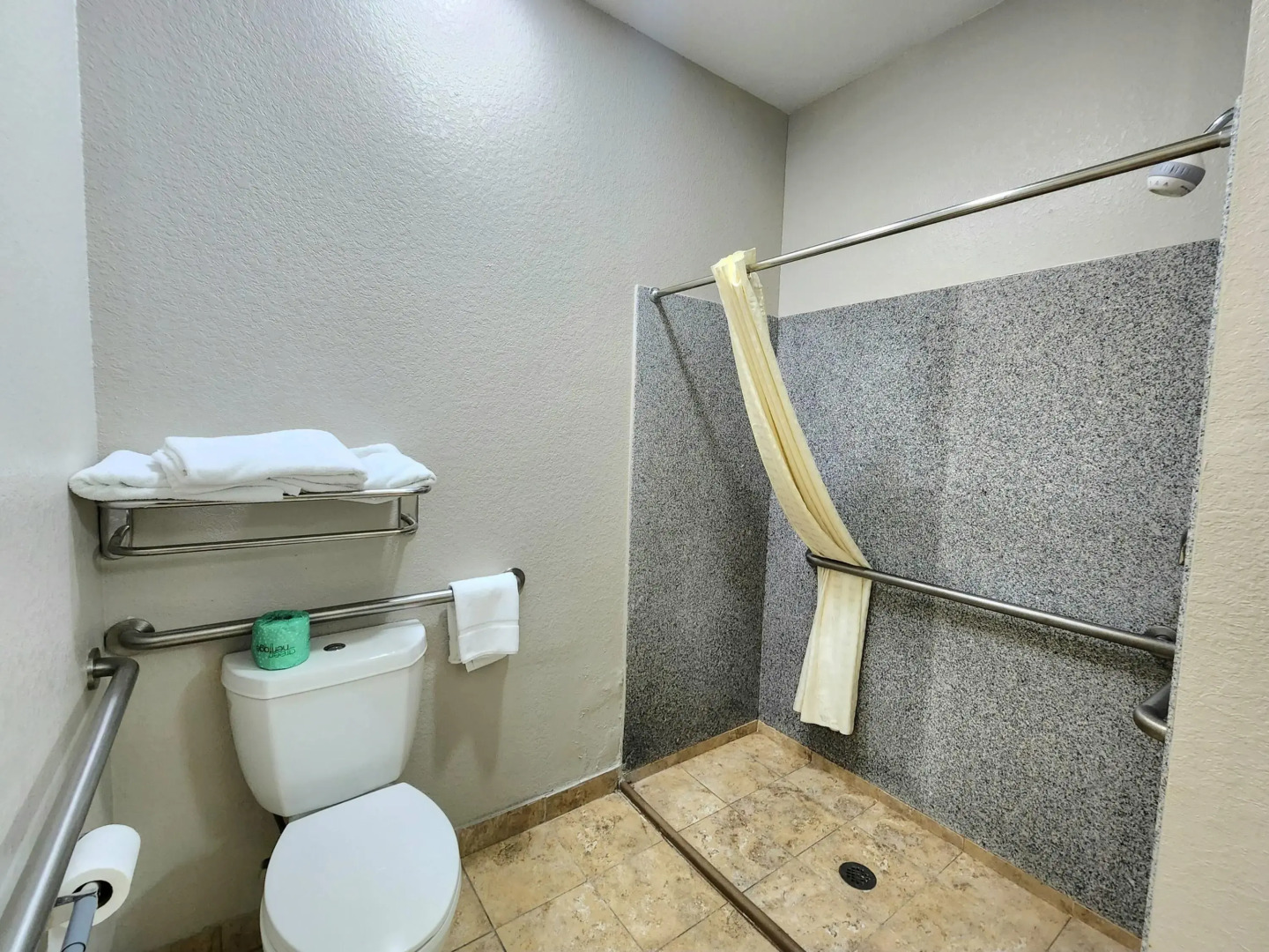 Days Inn by Wyndham Kenedy/Karnes City