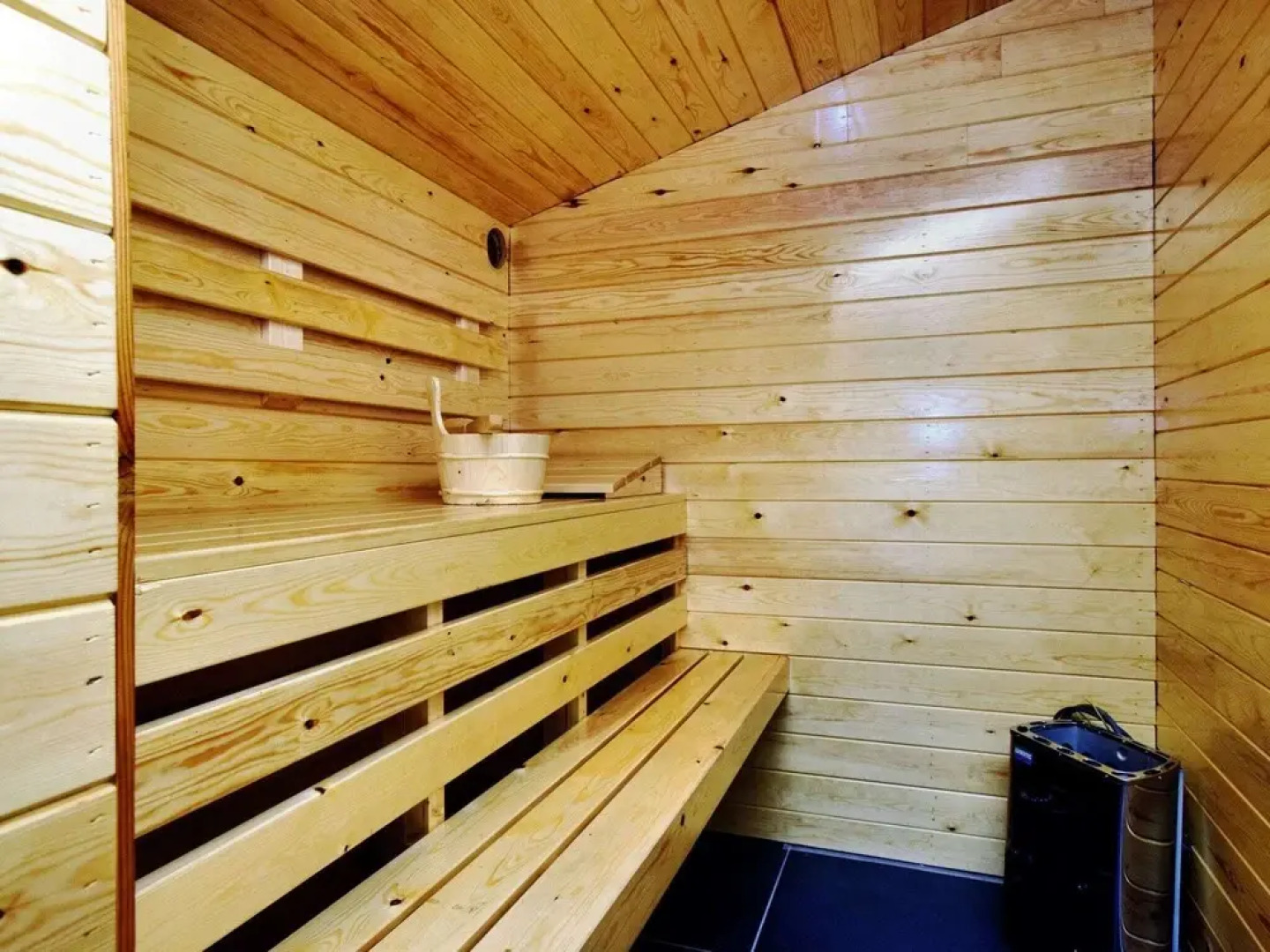 Wonderful Holiday Home in Beauaring With Sauna