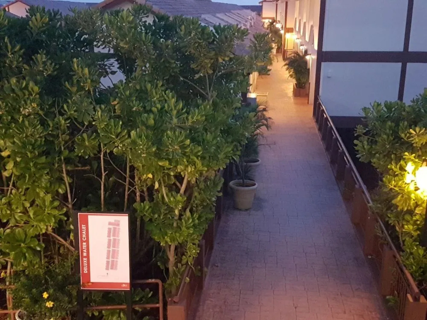 Crystal Private Water Chalet