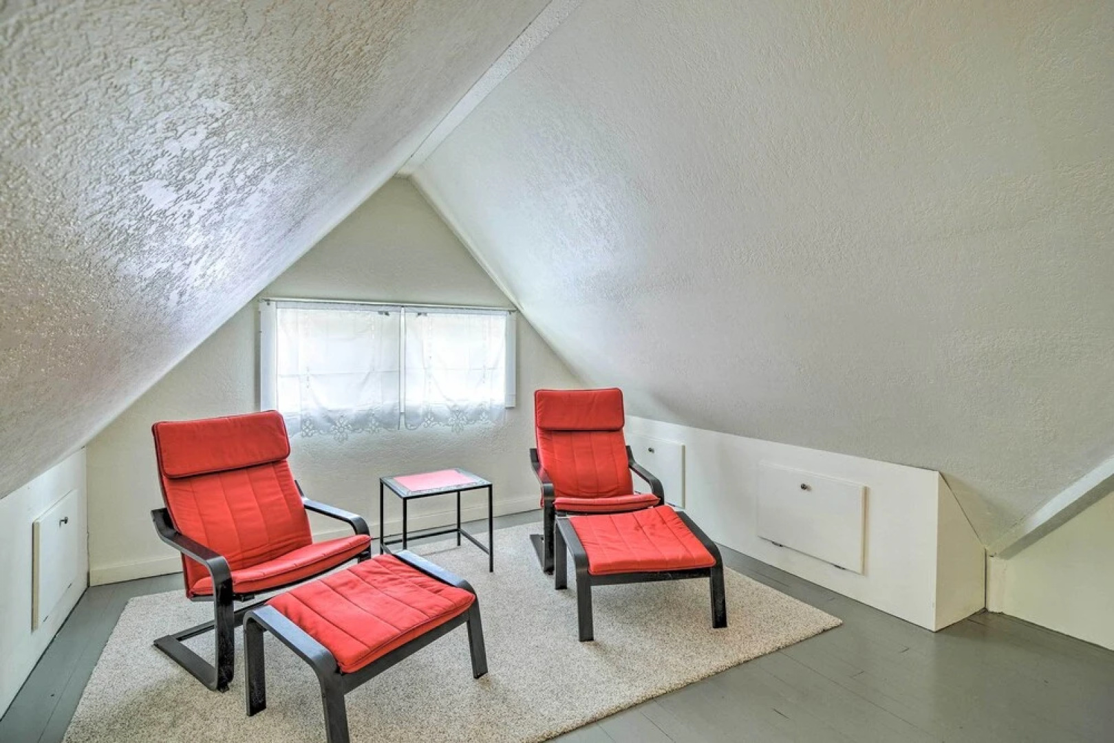 Charming Apartment in the Heart of Sault St Marie!