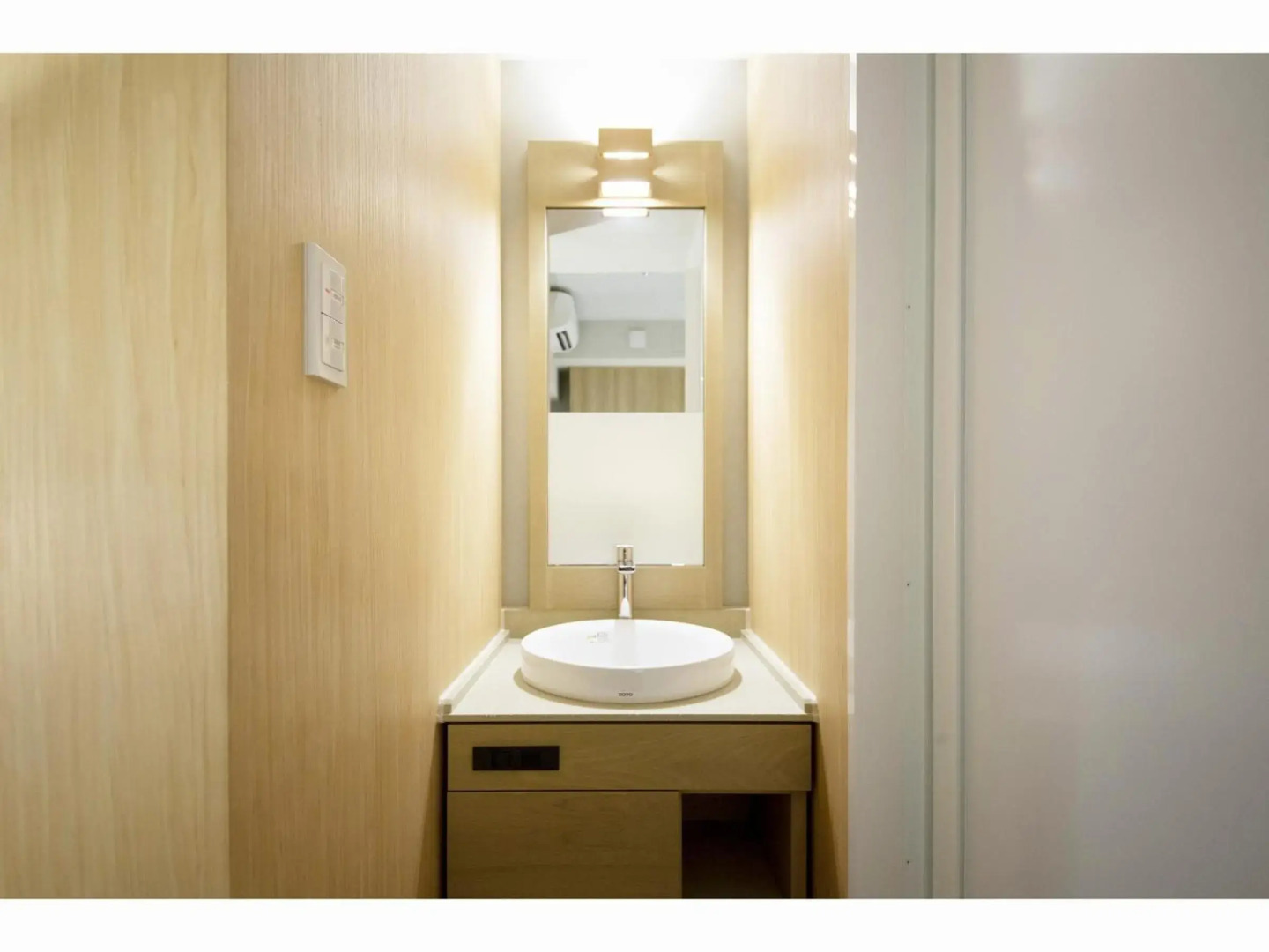 Hotel Hillarys Shinsaibashi