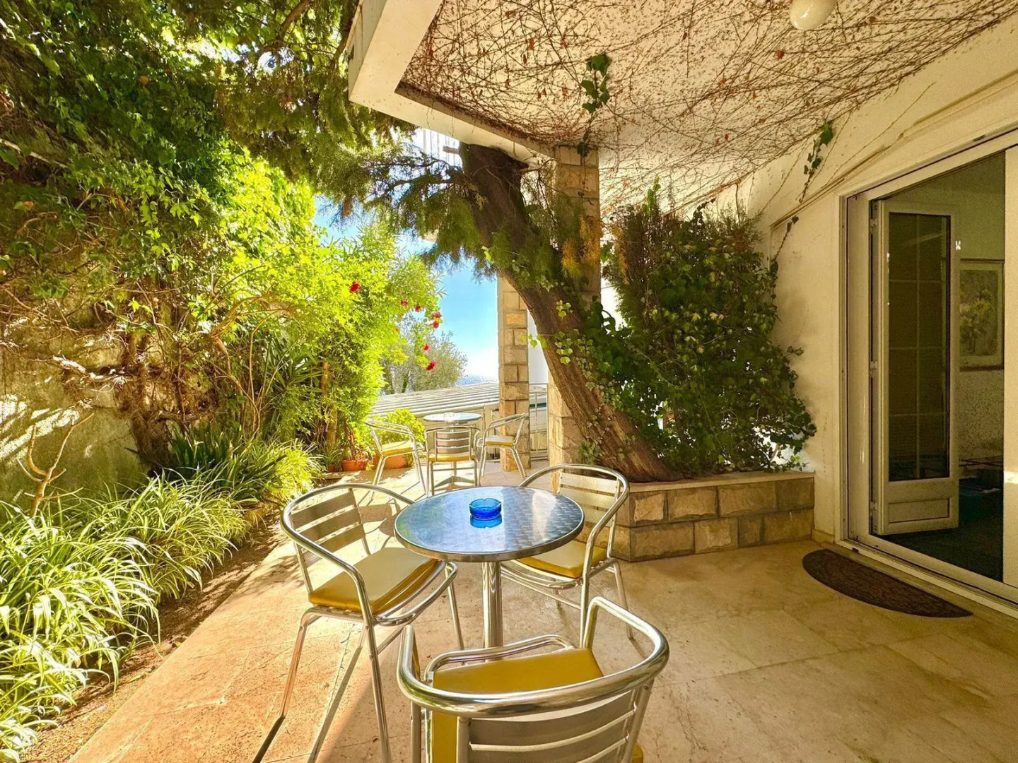 Sun Rose apartments Sveti Stefan