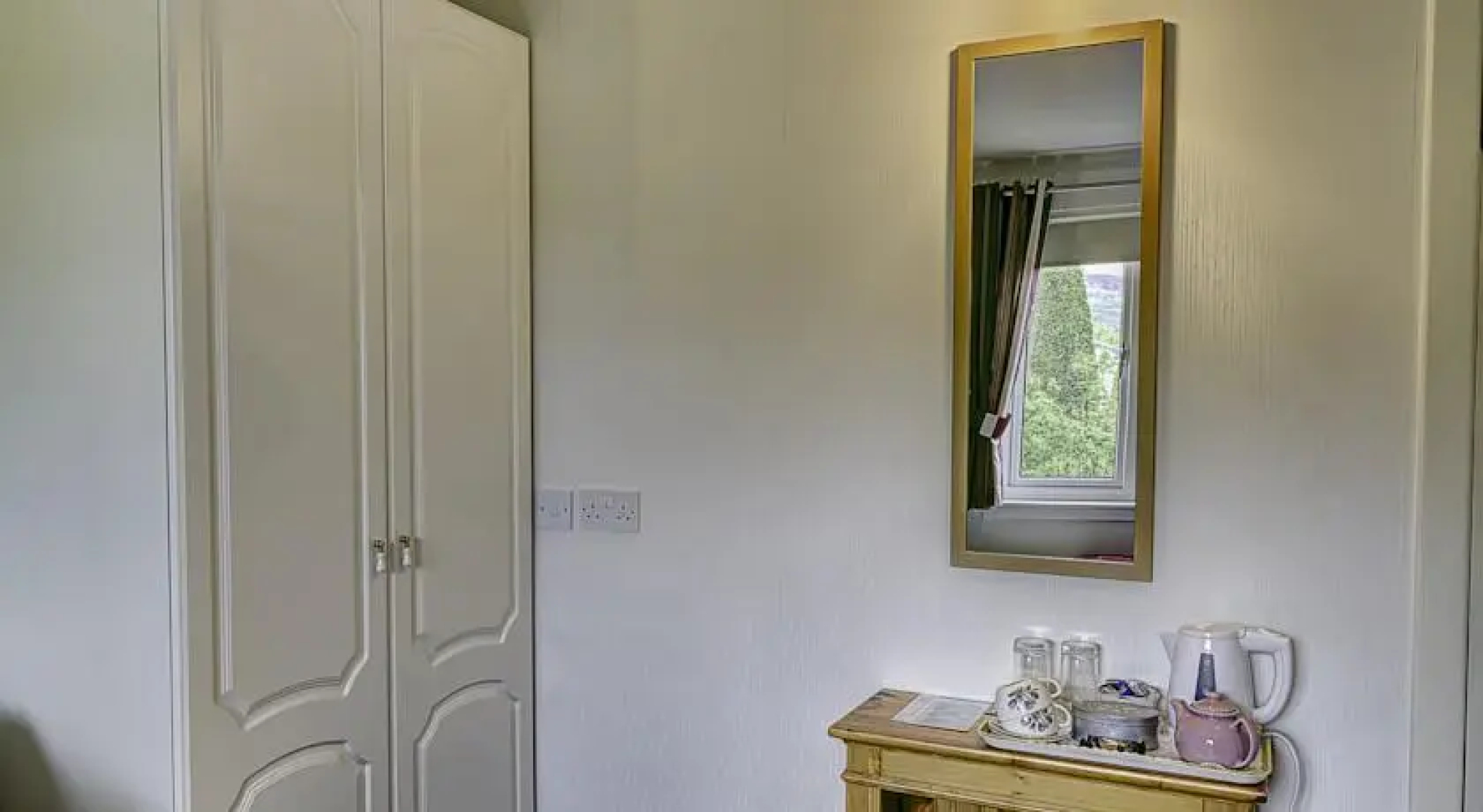 Lochan Cottage Guest House