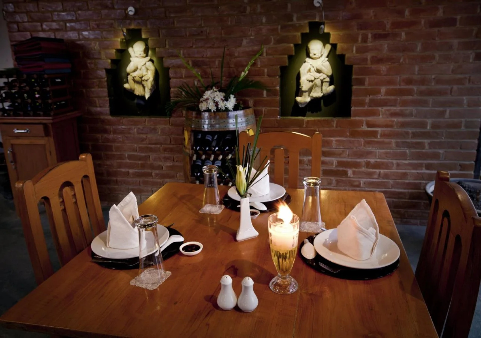 A Little Bit of Mandalay Tavern