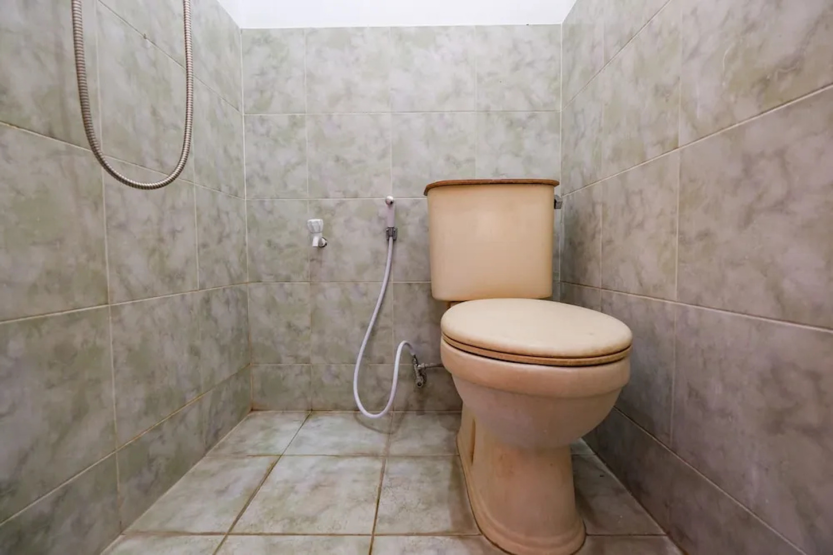 OYO 2855 Sartika Hotel Pati