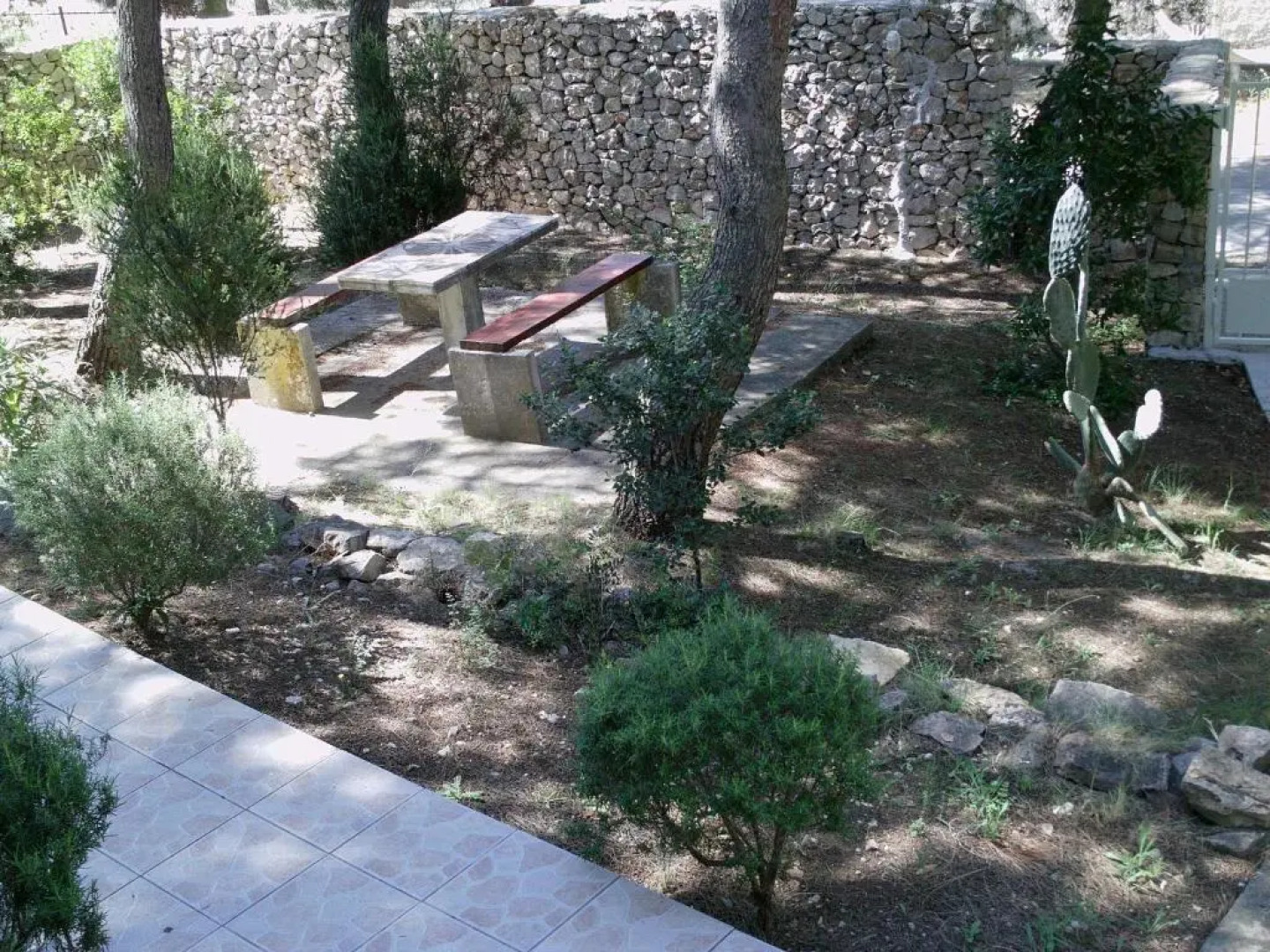 Apartments Elena & Damir