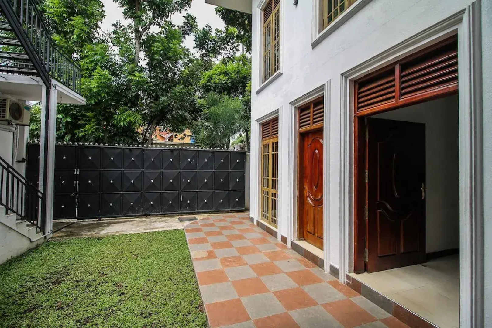 OYO 276 Heavenly Heritage