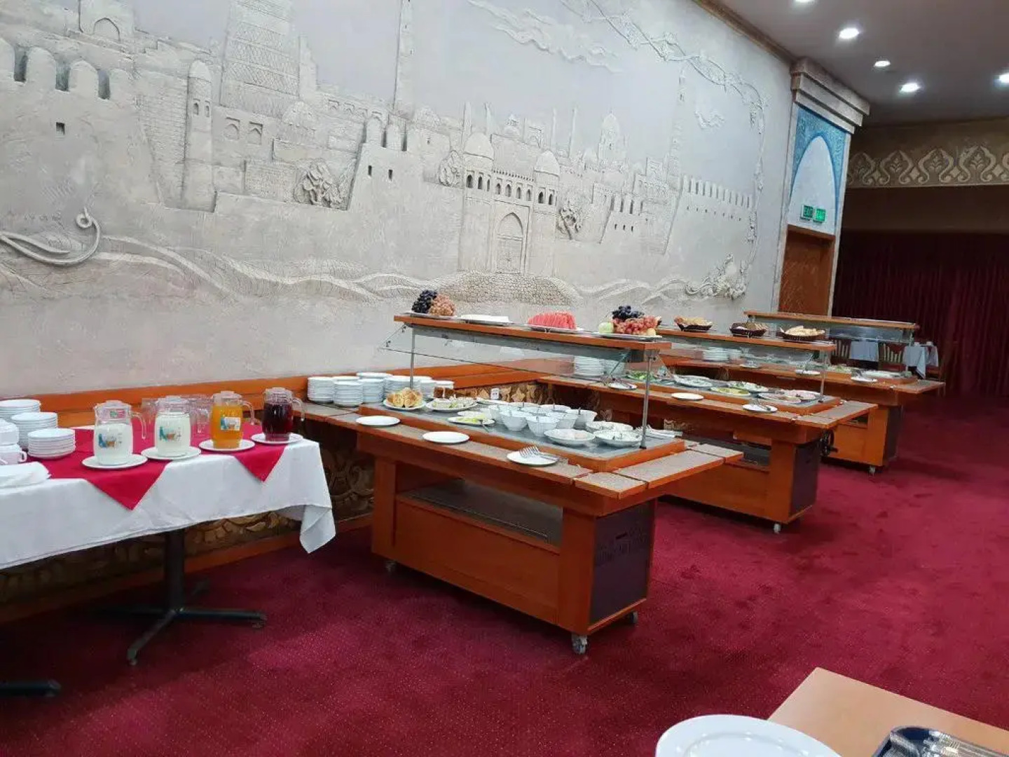 Khorezm Palace (Хорезм Пэлэс)