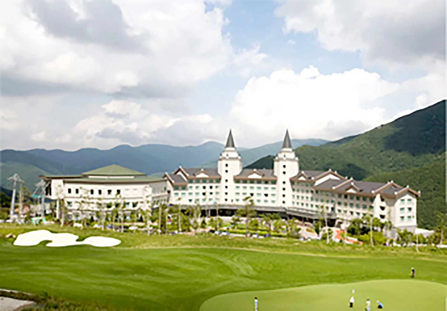 High1 Palace Hotel & CC