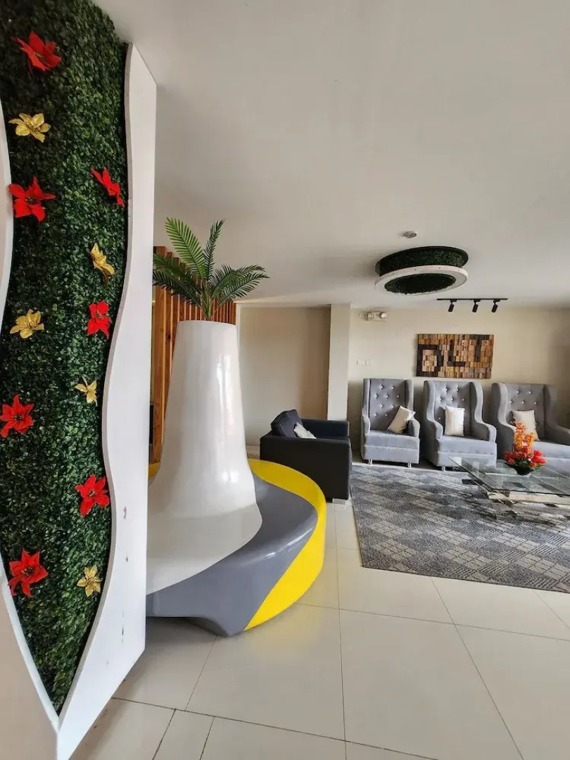 DLT Suites Cebu powered by Cocotel