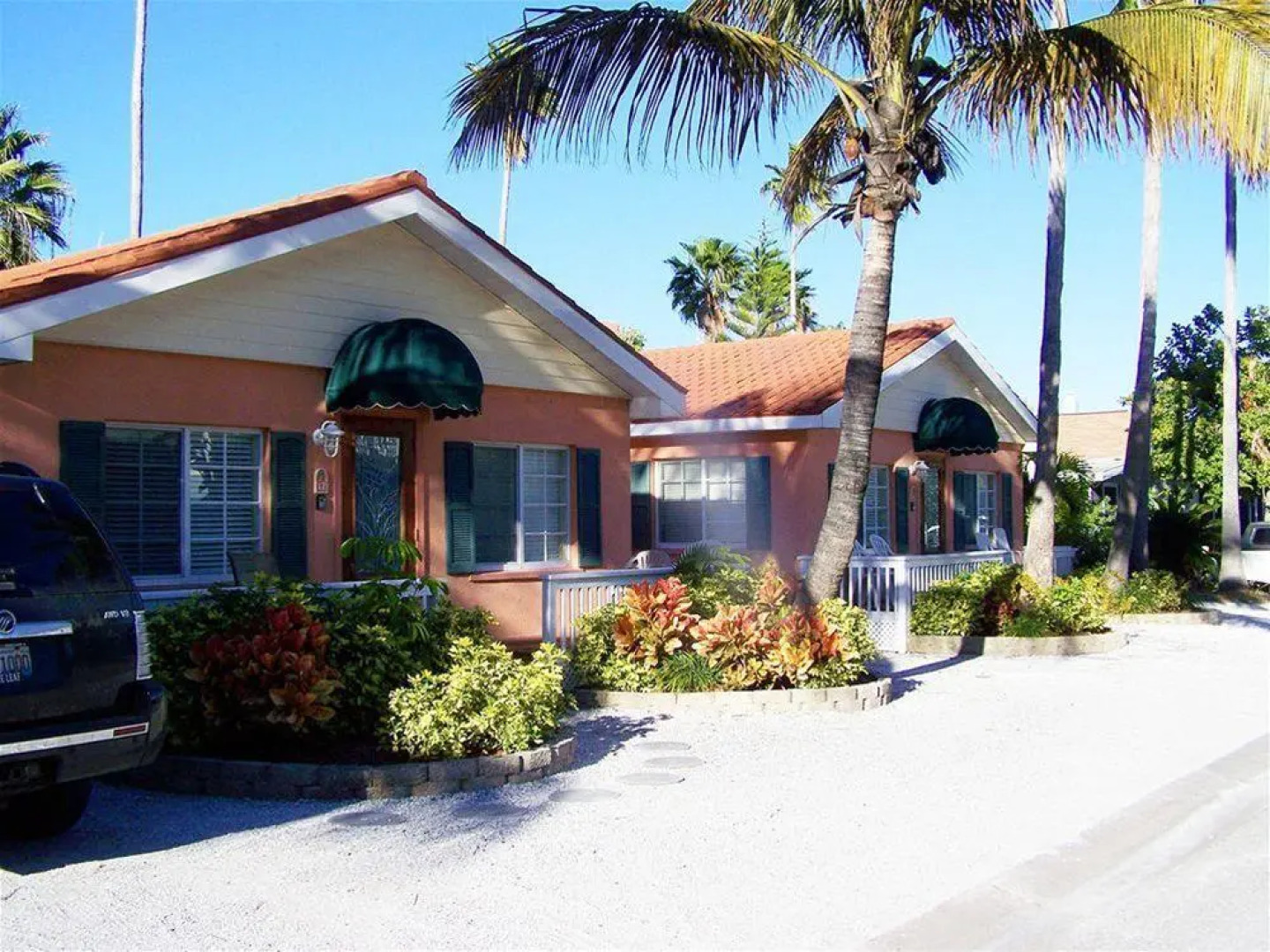 Blue Waters Treasure Island