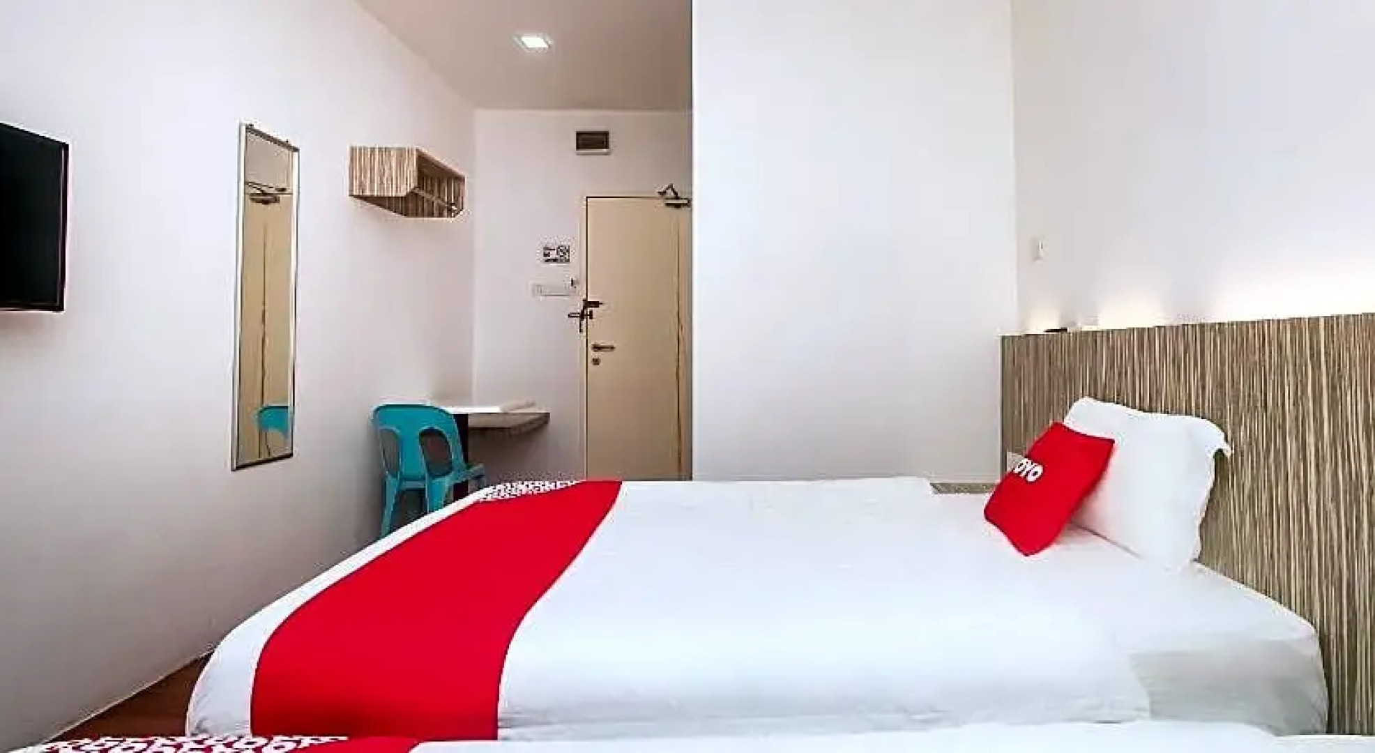 OYO 90102 7 Days Lodge