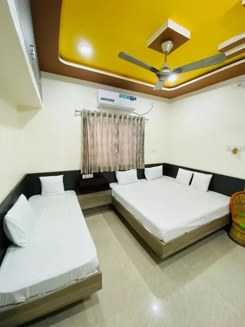 Goroomgo The Rudra Homestay Gujrat