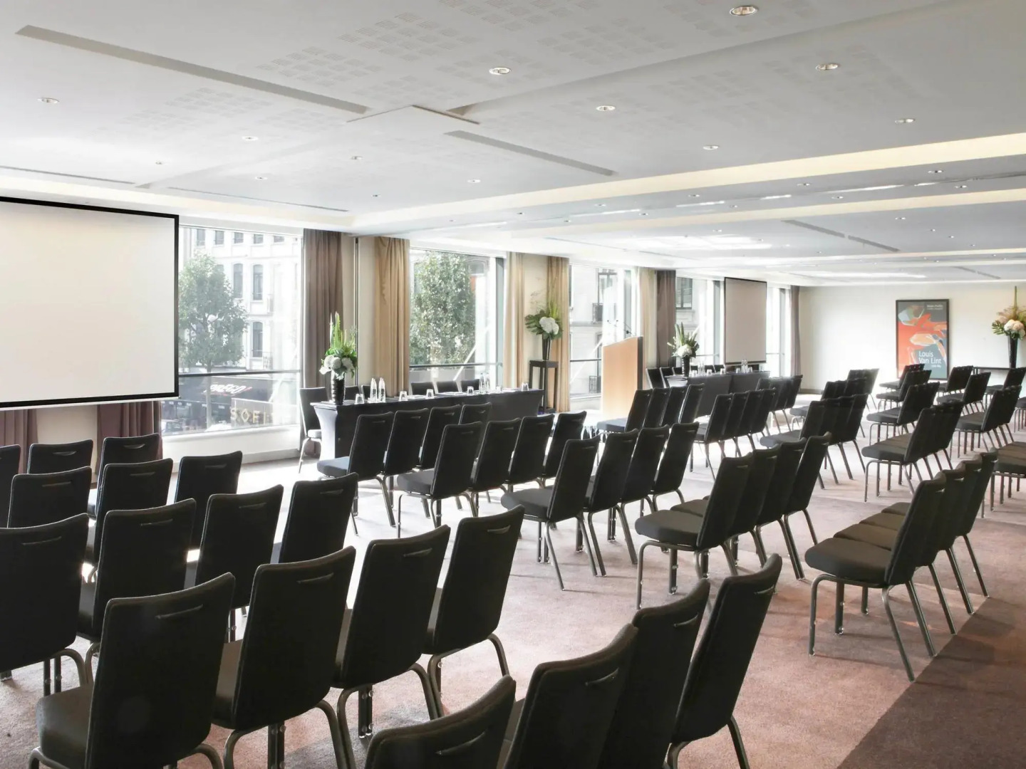 Отель Sofitel Brussels Europe