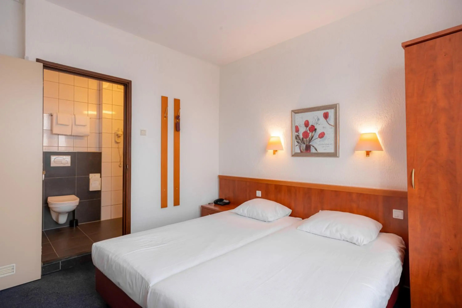 SunSeaSand Hotel (Patong) (SHA Certified)