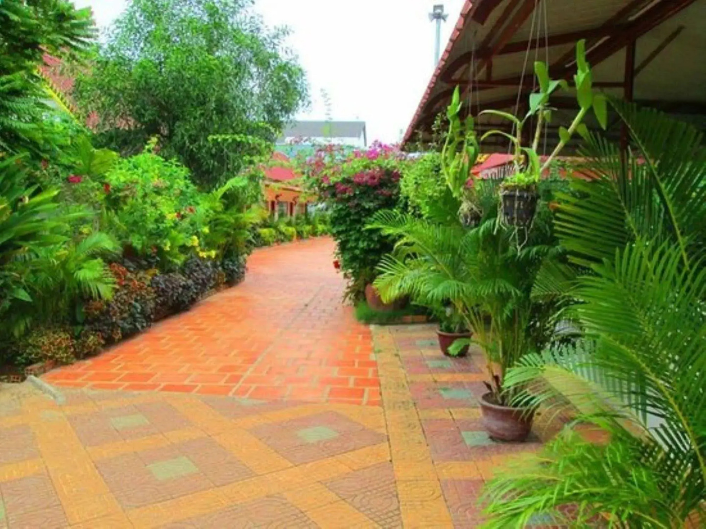 Reaksmey Meanrith Guesthouse and Residence