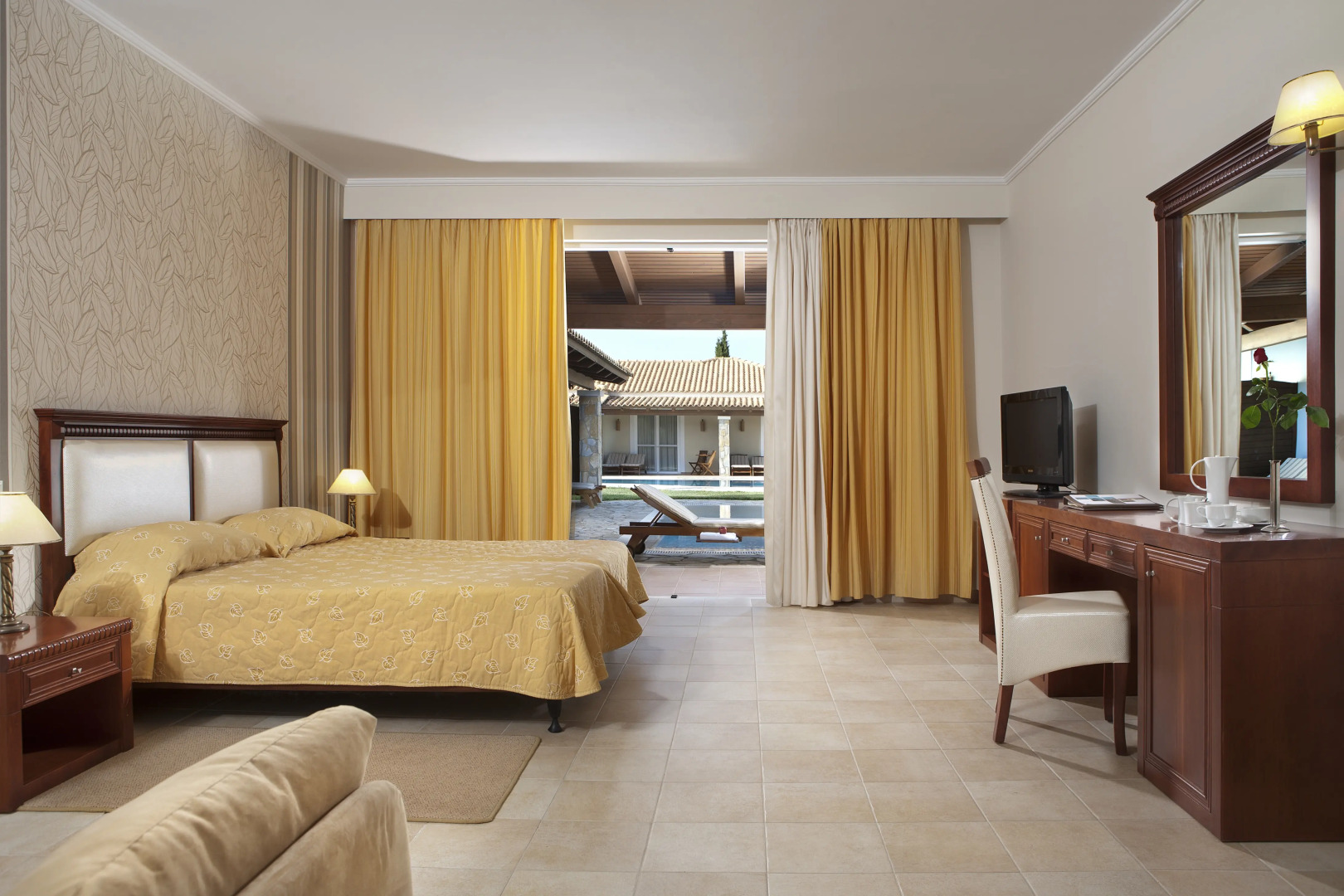 Olympia Golden Beach & Spa