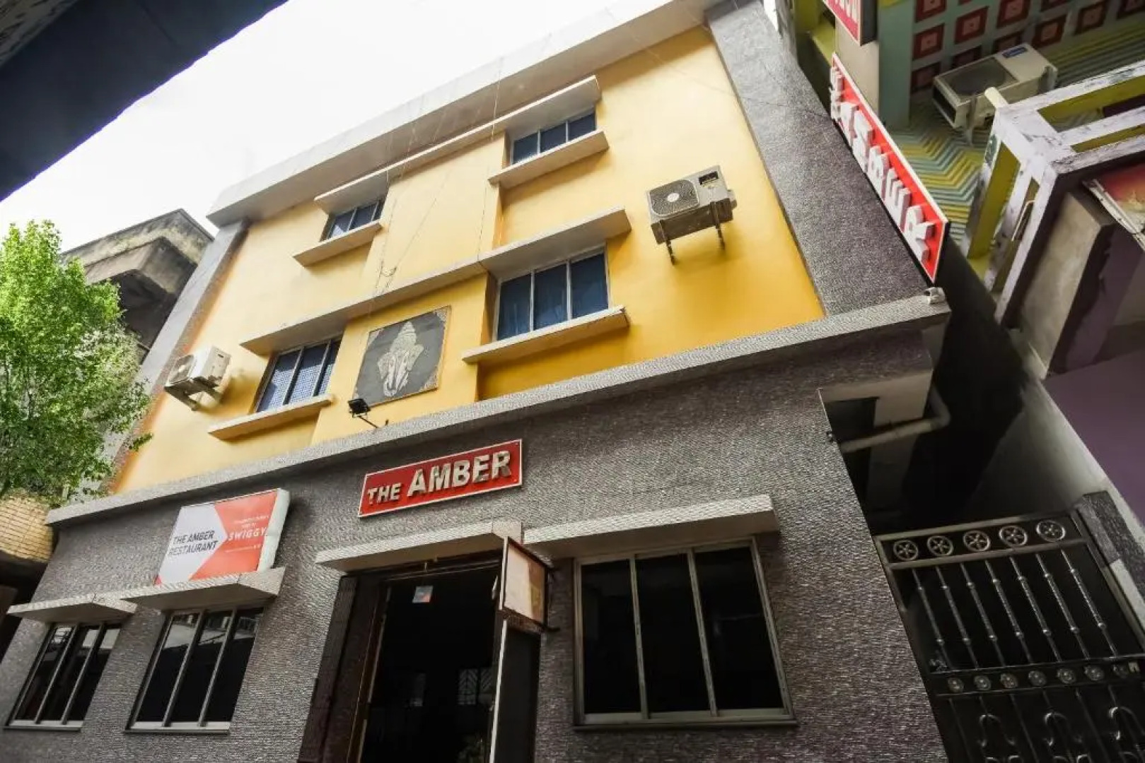 SPOT ON 63610 The Amber