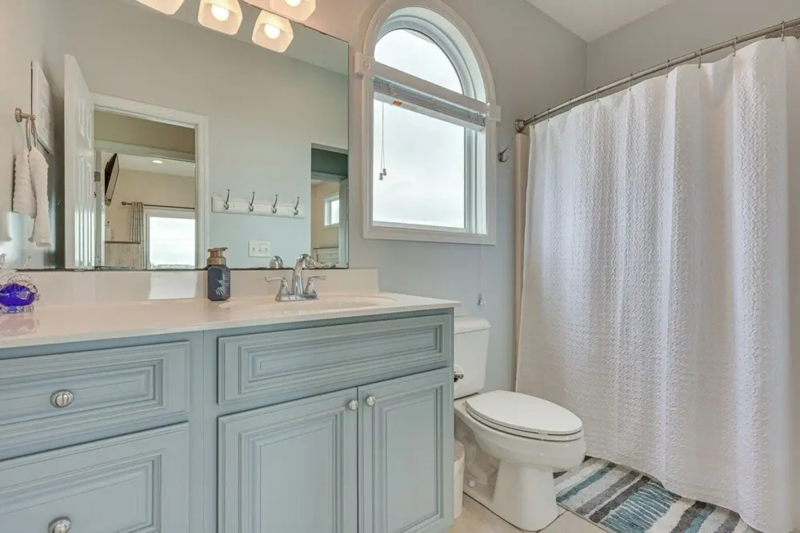 Walk to Surf City Beach: Ocean-view Home w/ Decks!