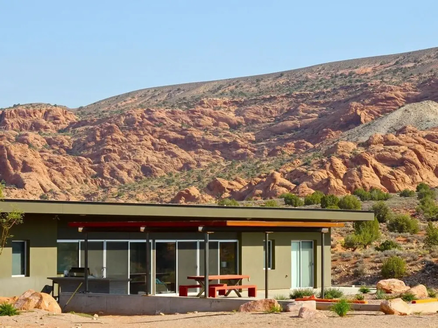 Arroyo Rez - in the beautiful red rocks of Moab with private hot tub