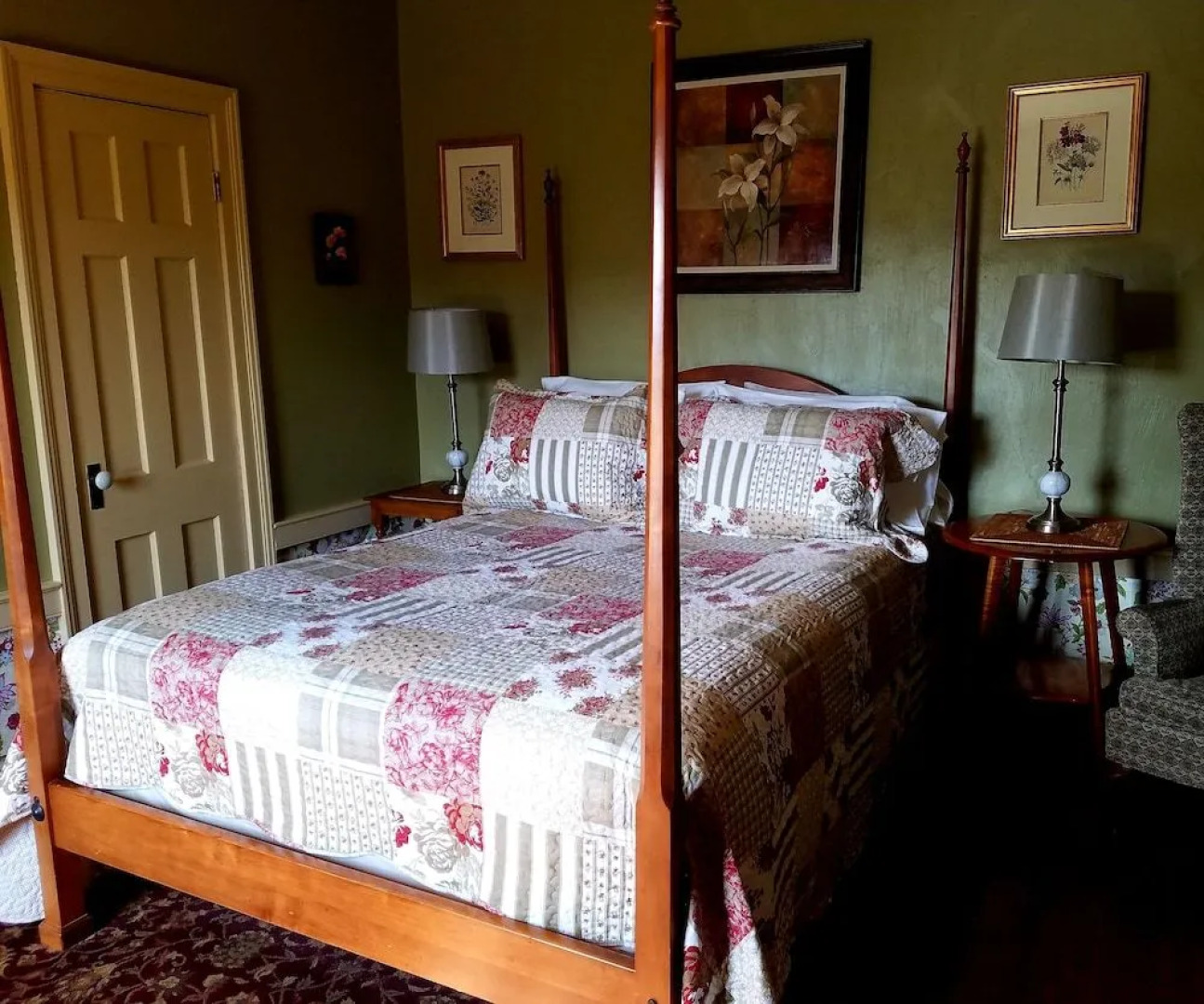 The Inn At The Crossroads