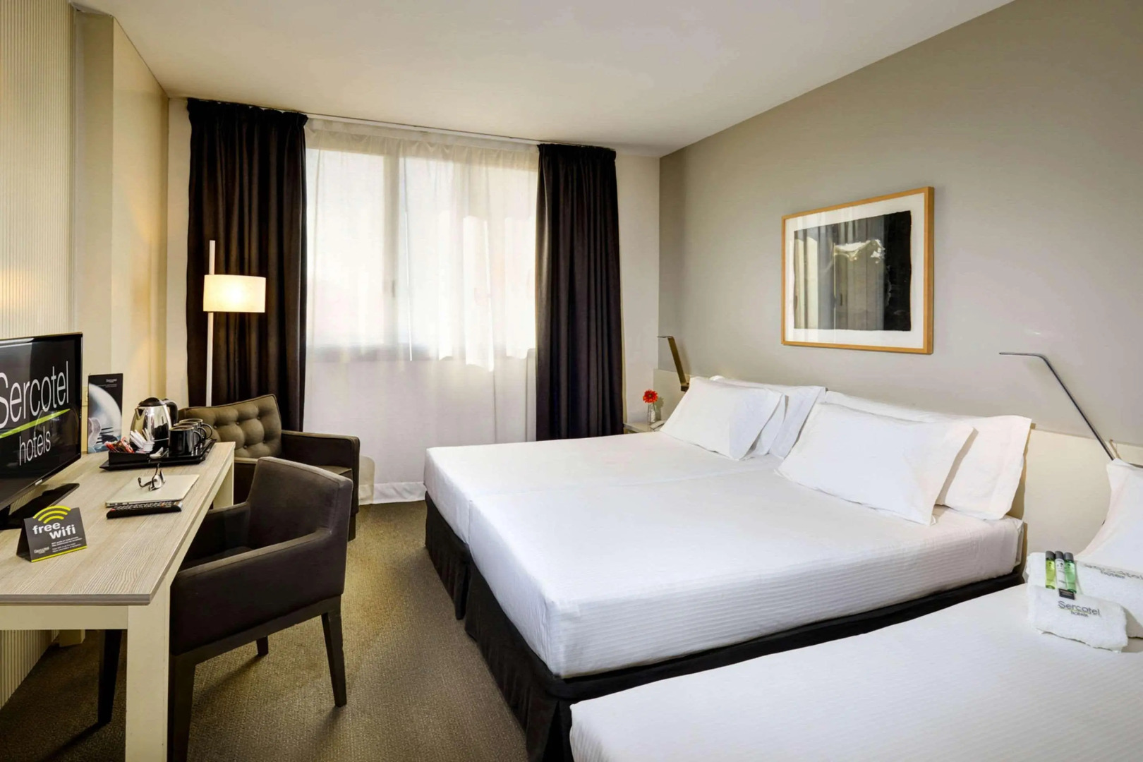 Отель Sercotel Amister Art