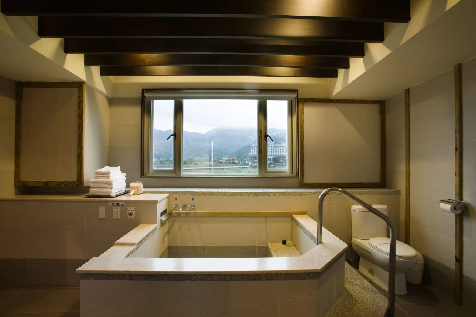 Chat Hot Spring Resort