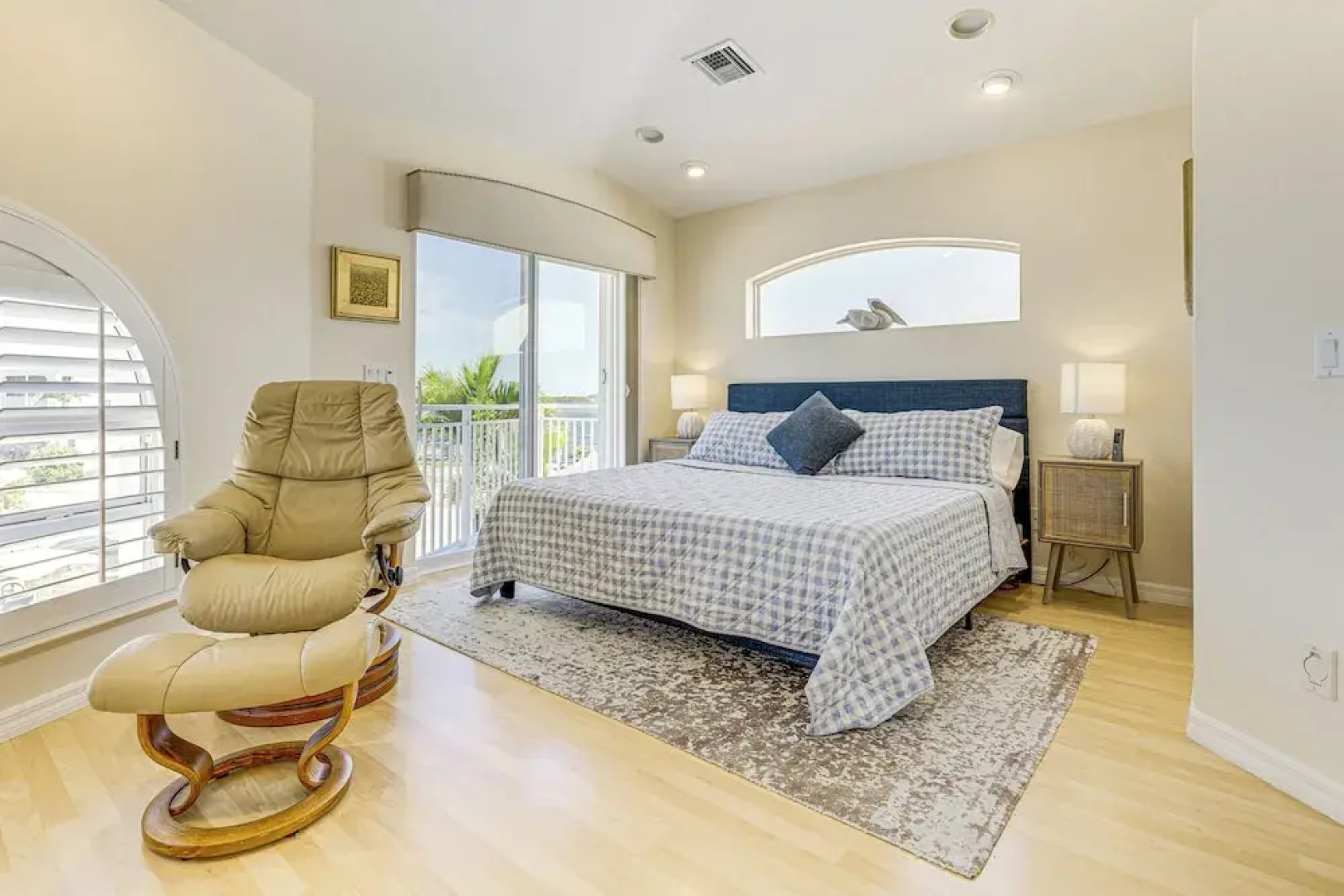 Ocean Access, Mini Golf & Pools: Jensen Beach Gem