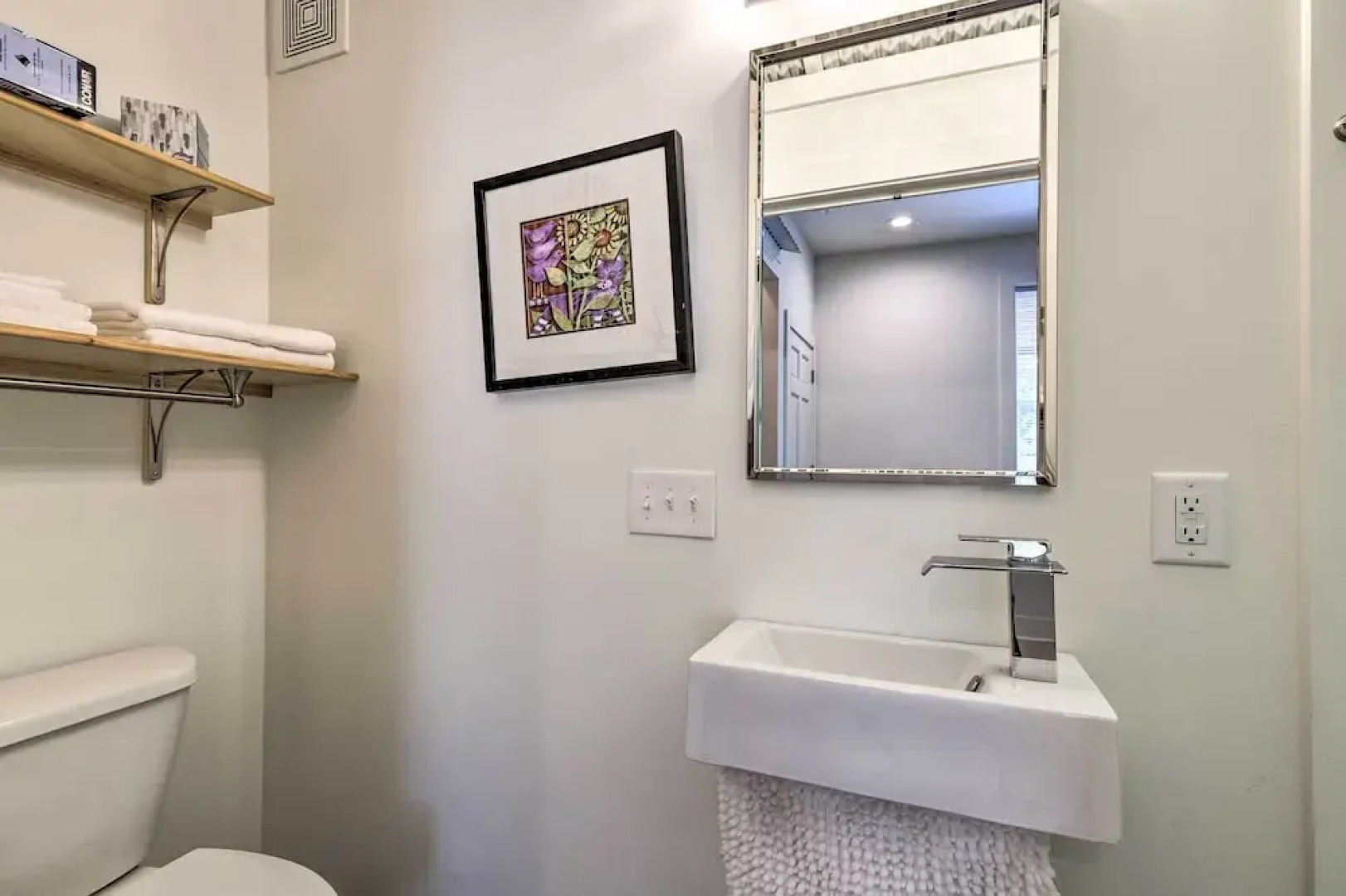 Walk to Beach From Chic Old Town Apartment w/ Yard