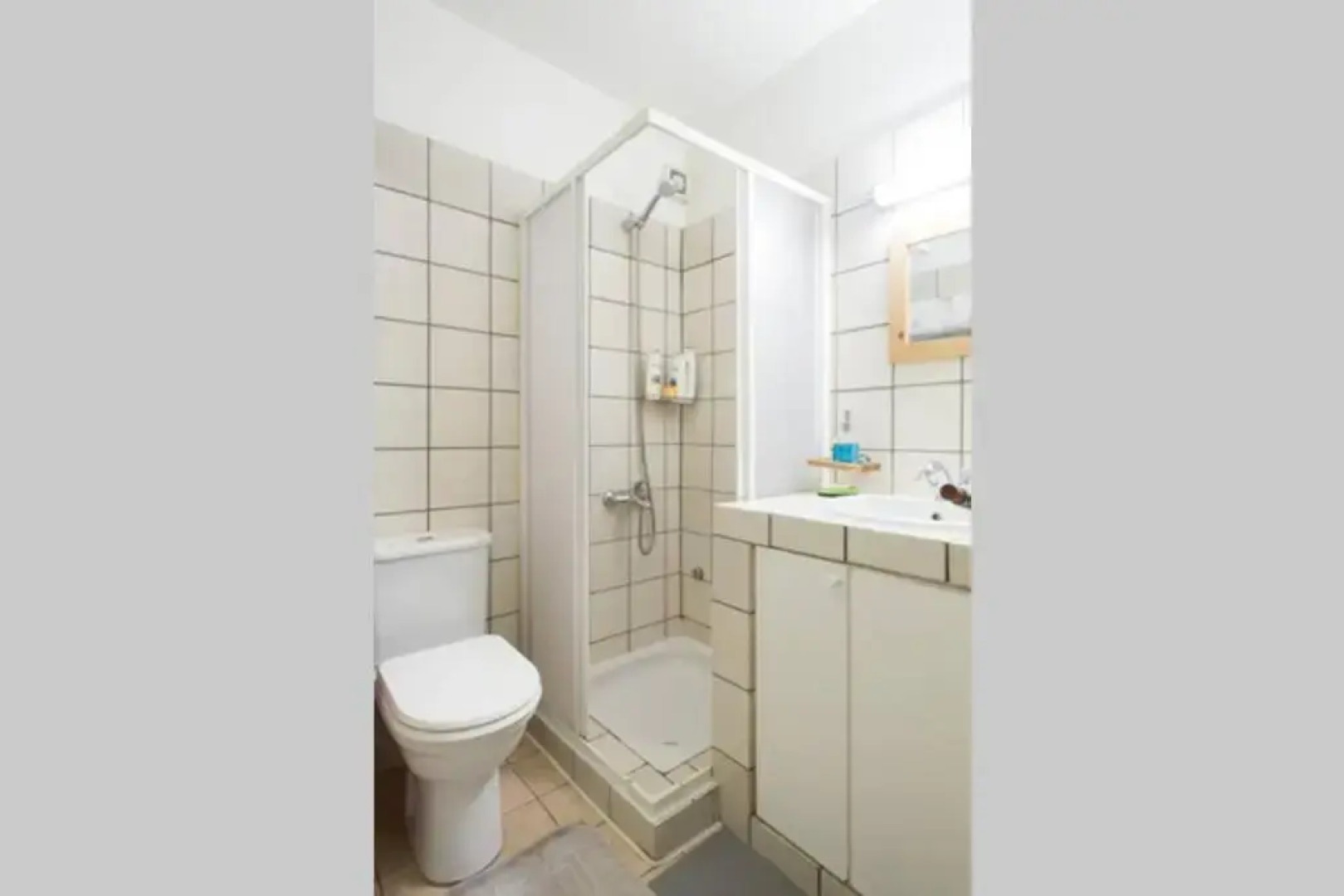 Bright, Cosy Studio close to Glyfada Beach & Center