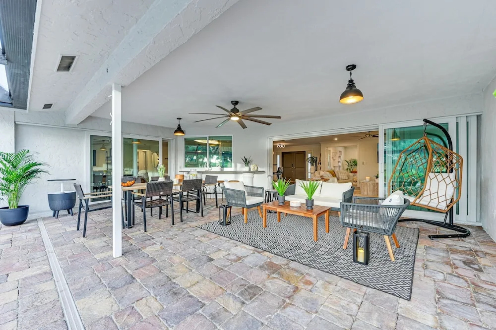 Upscale Naples Outdoor Getaway ~ 4 Miles to Beach