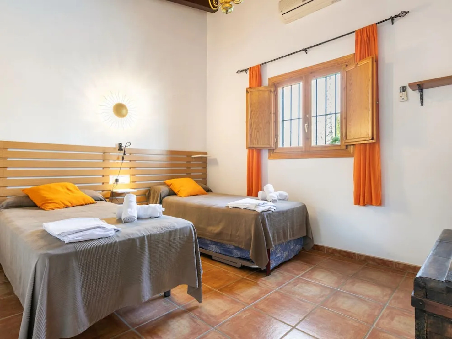 Luxurious Villa in Fuente de Piedra With Swimming Pool