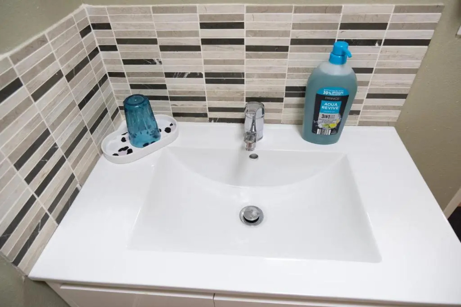 Sapphire Palms Motel