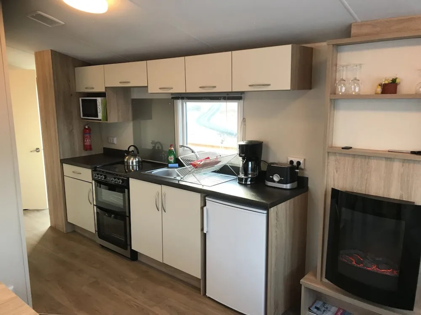 Lækjarkot Rooms and Cottages with Kitchen