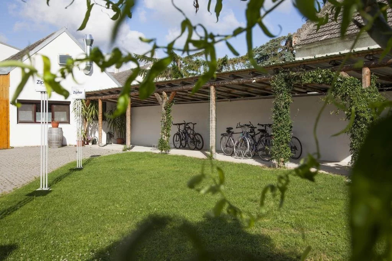 Apetloner - heurigerpensionboehm