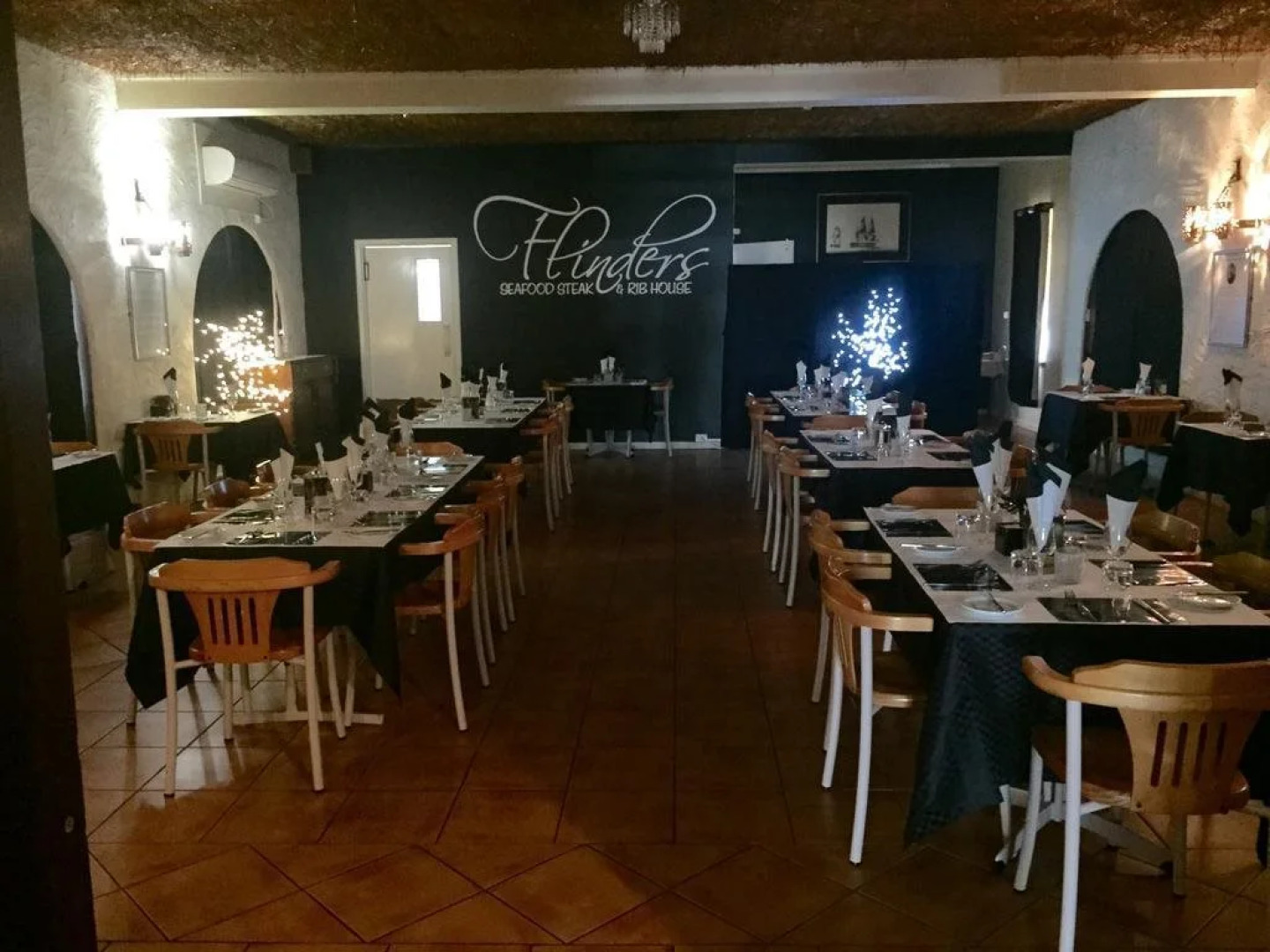 Esperance Motor Hotel