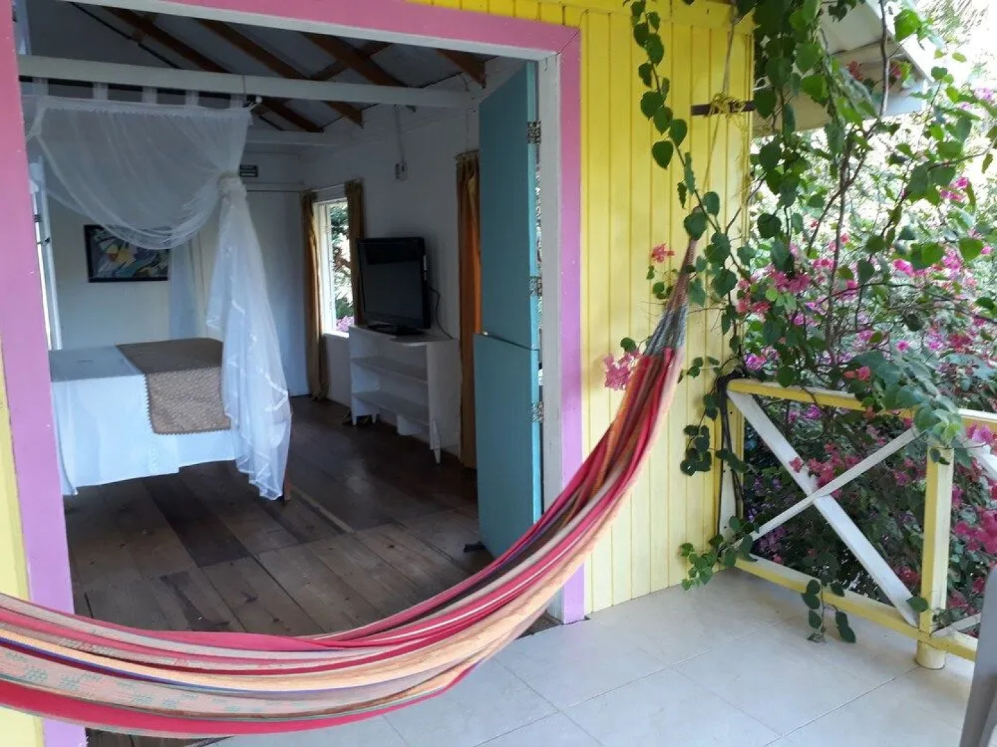 Yellow Home Casa Baja