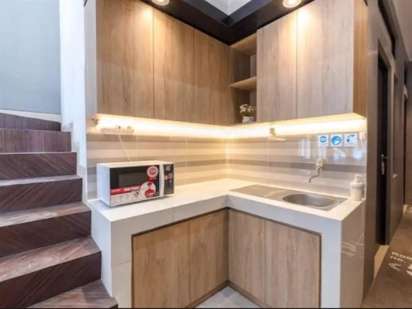 OYO 3246 Rukost Columbus G10