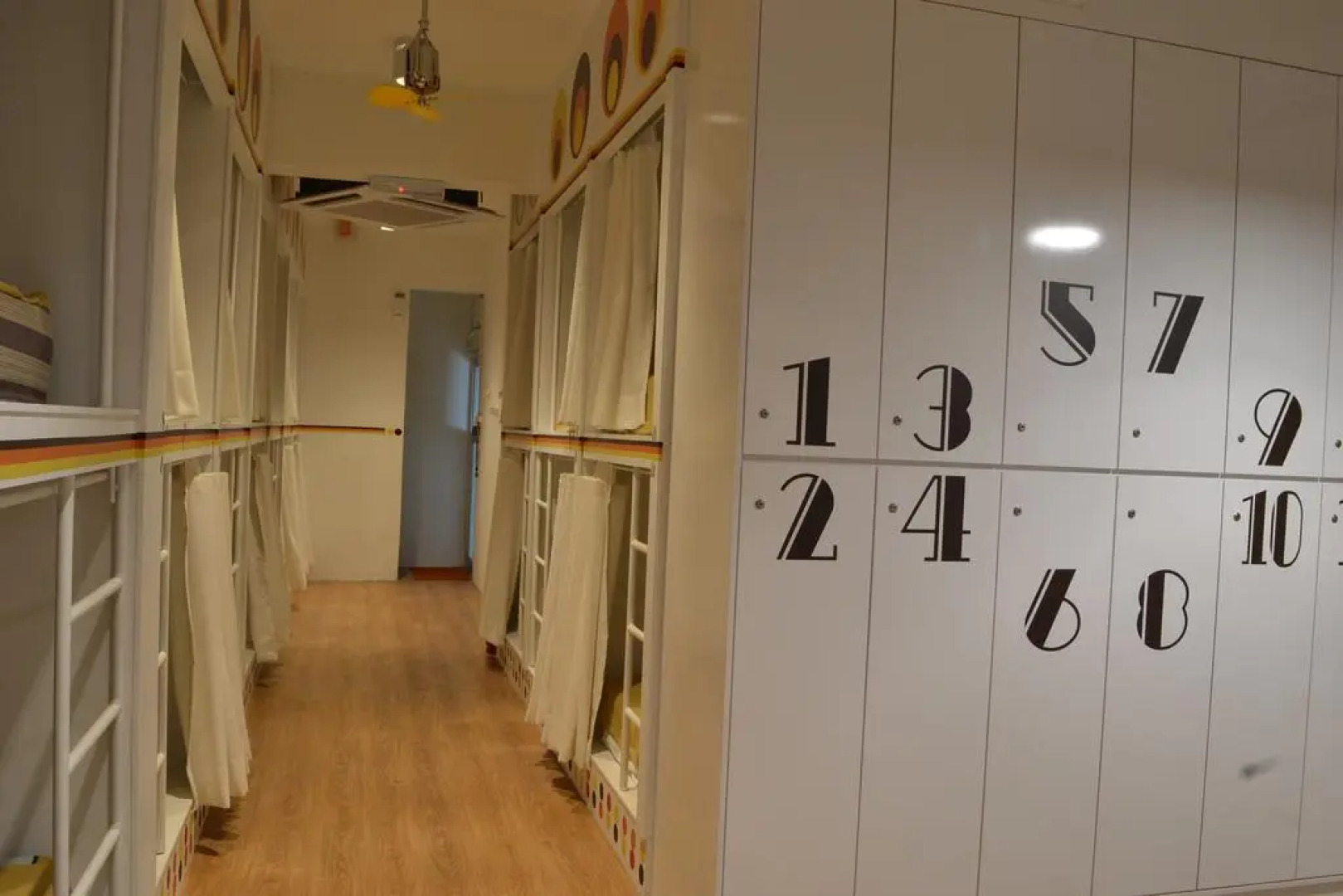 Ringo's Foyer Guest House - Hostel