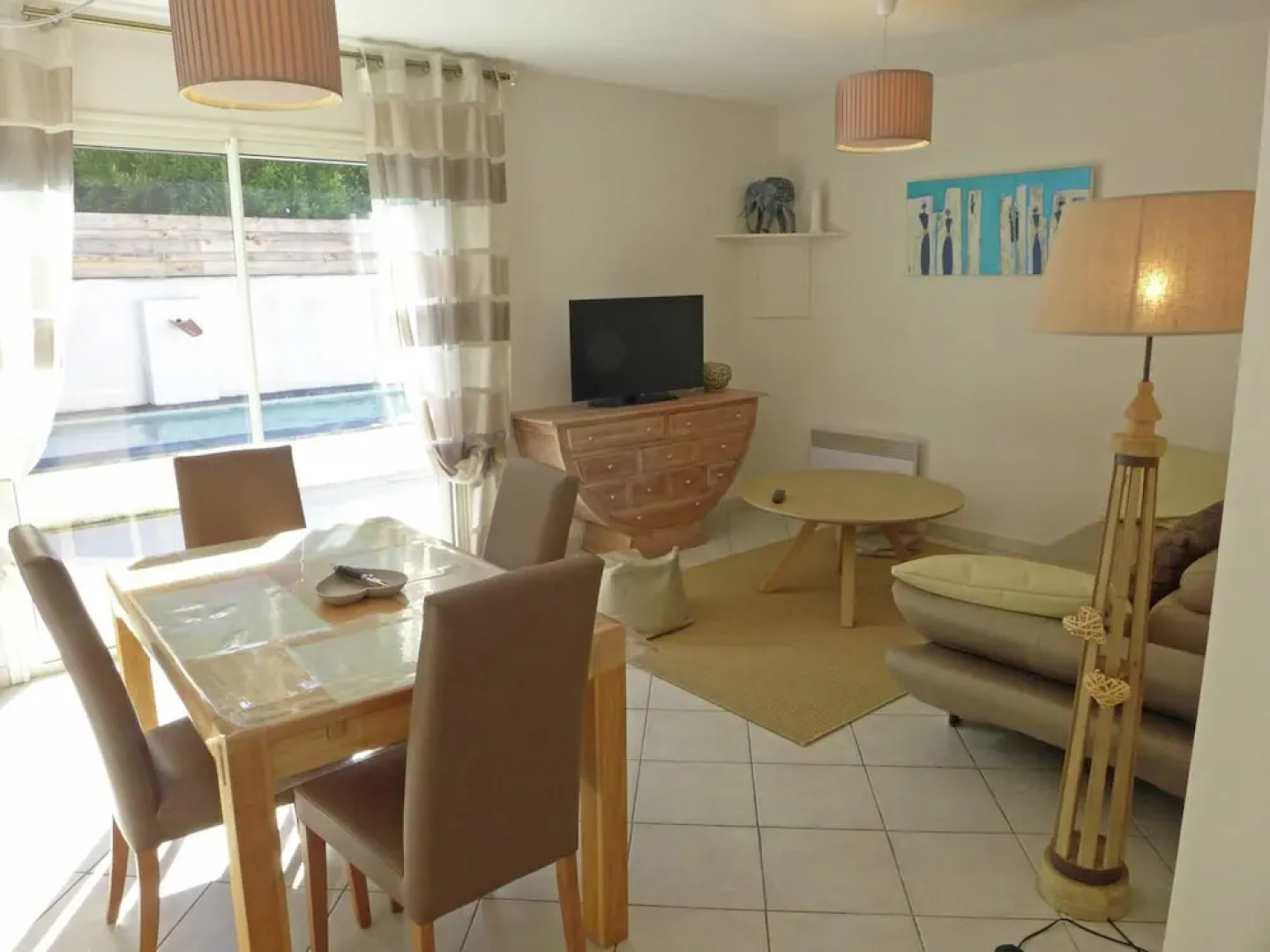 Beautiful Cottage in Raissac d 'aude With Pool and hot tub