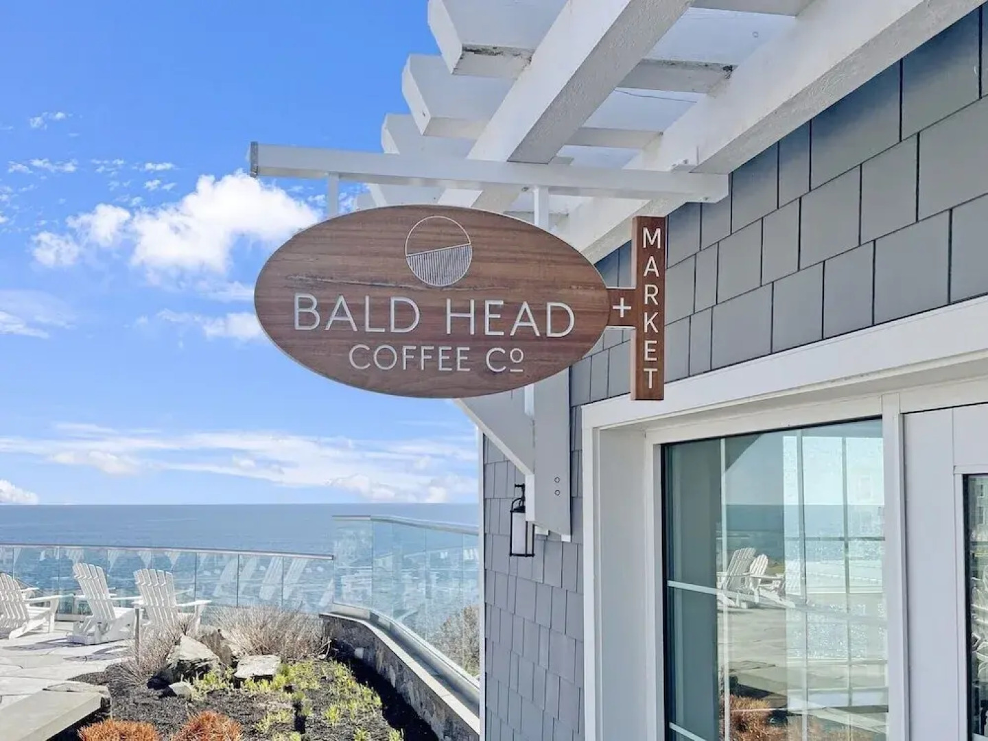 Ragged Rocks - Warm And Inviting Cottage With Uninterrupted Ocean Views 2 Bedroom Home by RedAwning