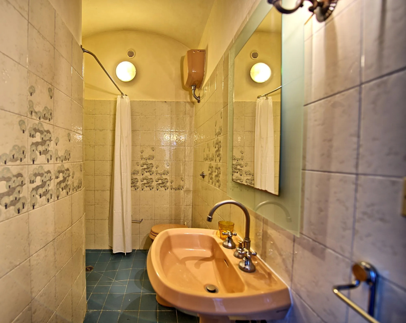 Castello di Montegufoni