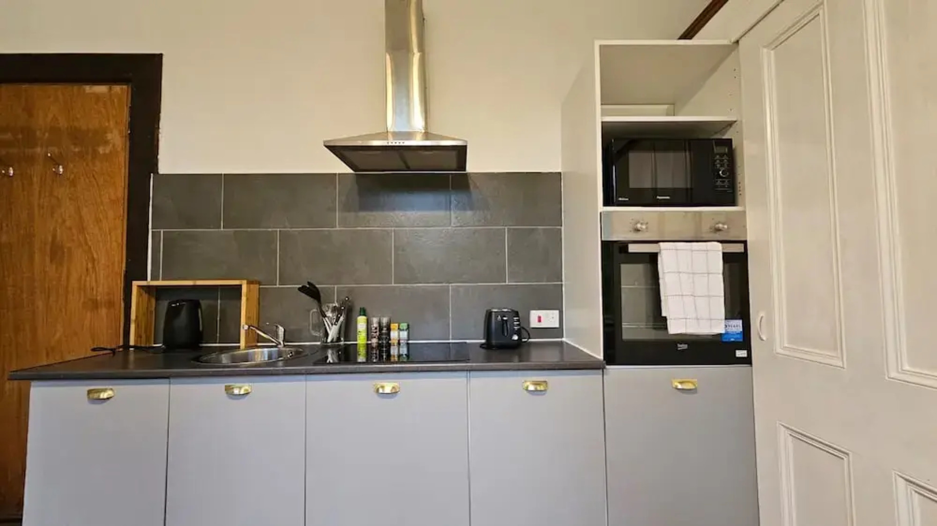 The Falls - Value Rooms at Aultnagar Estate