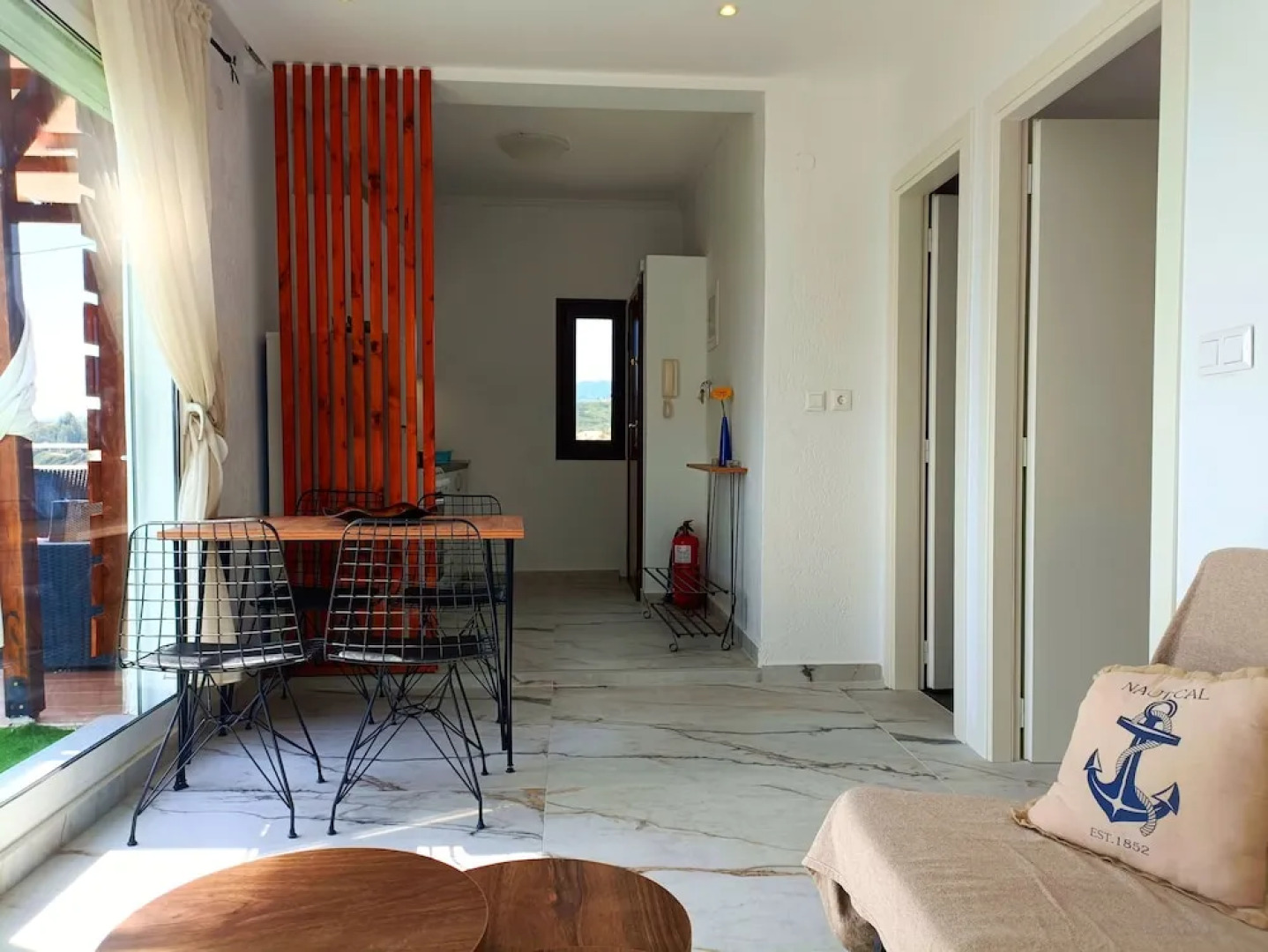 Salonikiou Beach Deluxe Apartments